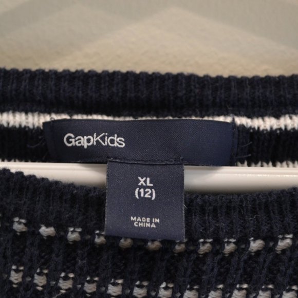 GapKids Girls (XL) Black and White Striped Sweater - Picture 3 of 3